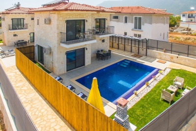VİLLA KAŞLI 1082